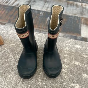 Navy Hunter Boots. Size 10.